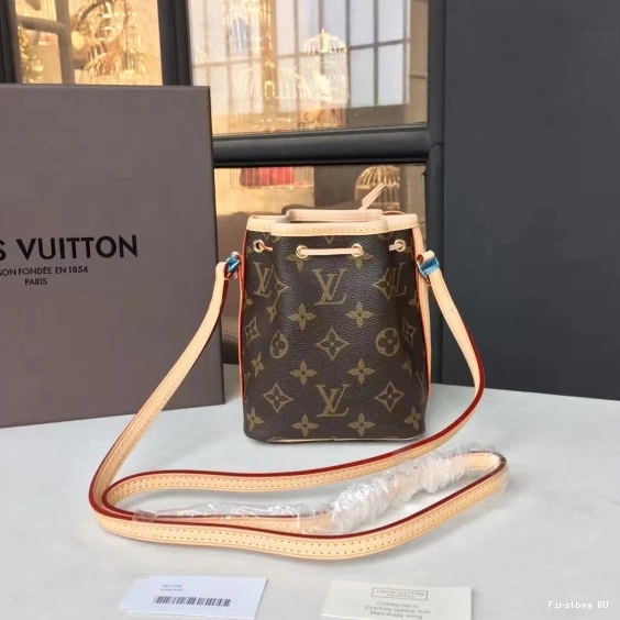 First bags ru NANO Vuitton Louis NOE 0822